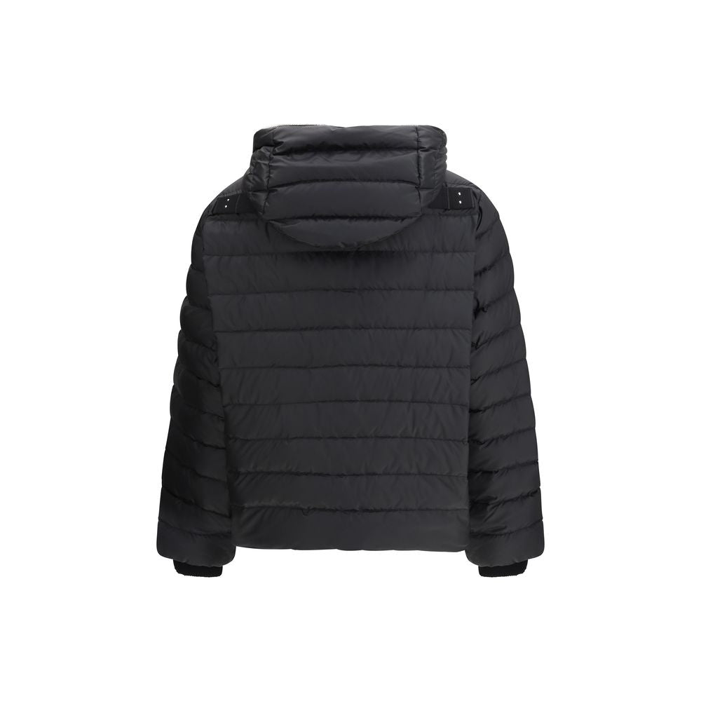 Schwarze Daunenjacke mit Reißverschluss
