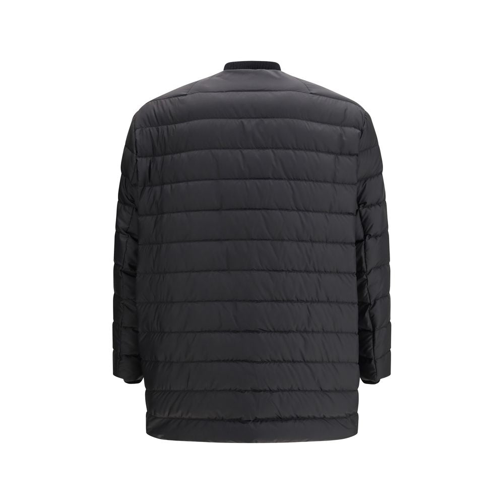 Schwarze Daunenjacke