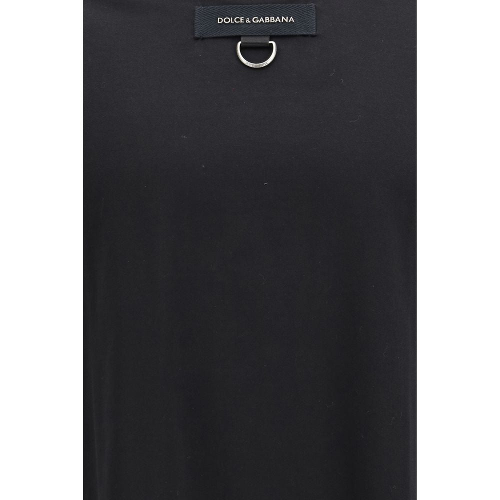 Round neck short sleeve T-shirt with D-ring detail